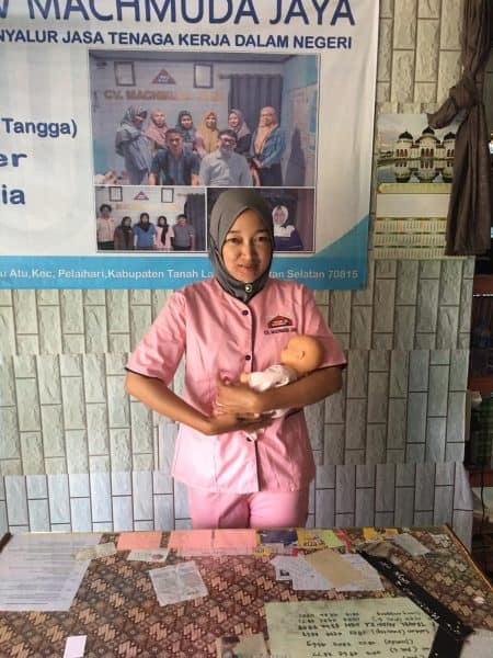 Jasa Perawat Lansia & Baby Sitter di Surabaya